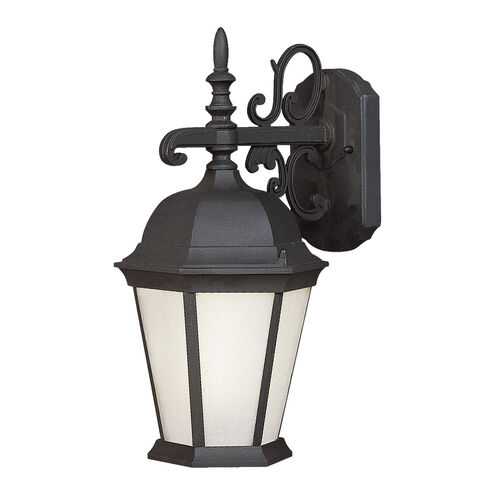 Signature Outdoor Wall Light in Black