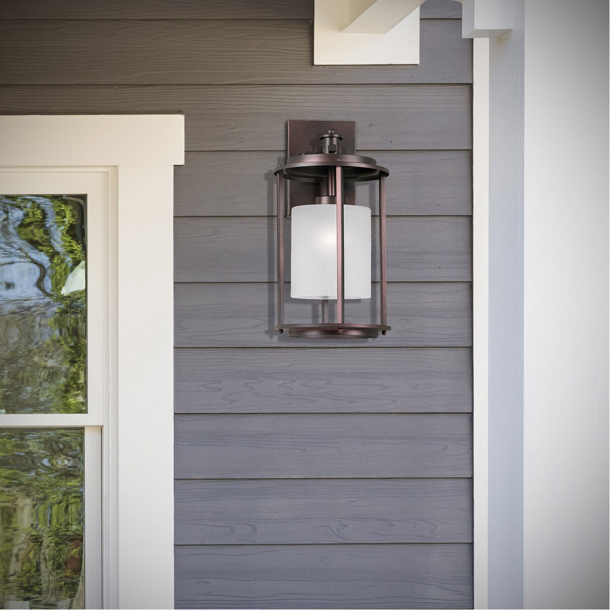 Signature Outdoor Wall Light