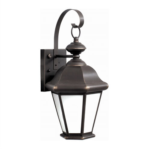Signature Outdoor Wall Lantern